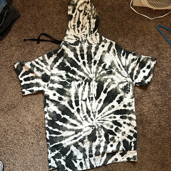 Short sleeve tie-dye hoodie - Picture 4 of 4